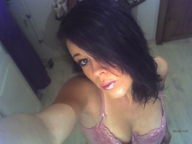 Amateur Brunette's Explicit Homemade Porn Pics - Hot and Uncensored!