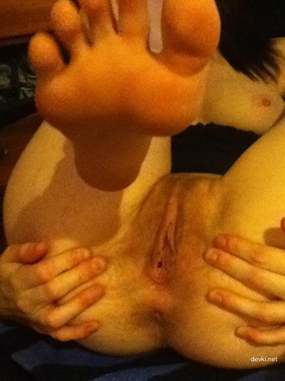 Hairy Pussy Girl Sucks Cock - Explicit Amateur Blowjob Photo