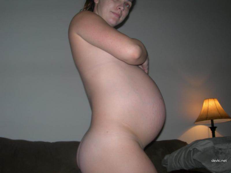 Explicit Pregnant Beauty Erotic Amateur Photo Shoot
