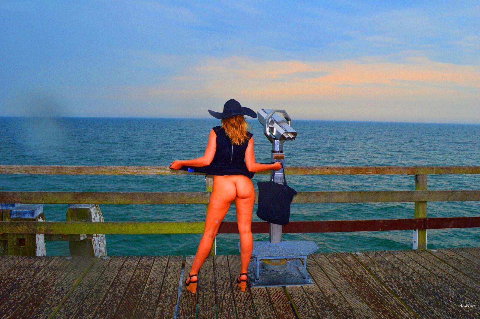 Blonde Blowjob and Fuck in Cum - Amateur Porn Photo with Explicit Content