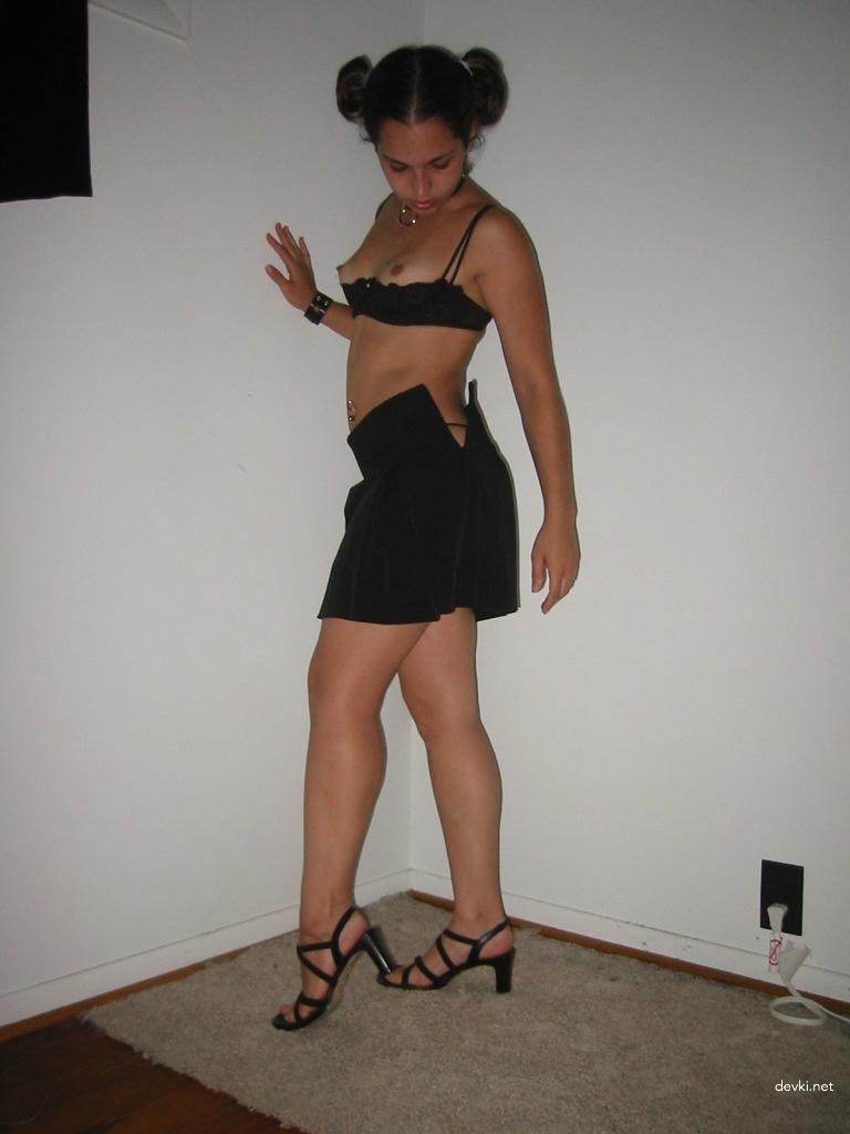 Hot Brunette Amateur Porn Archive: Explicit Sex Photos