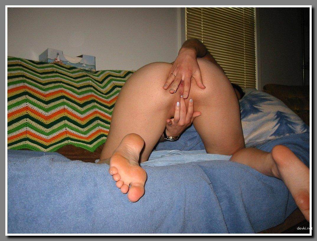 Hot Brunette Amateur Porn Archive: Explicit Sex Photos