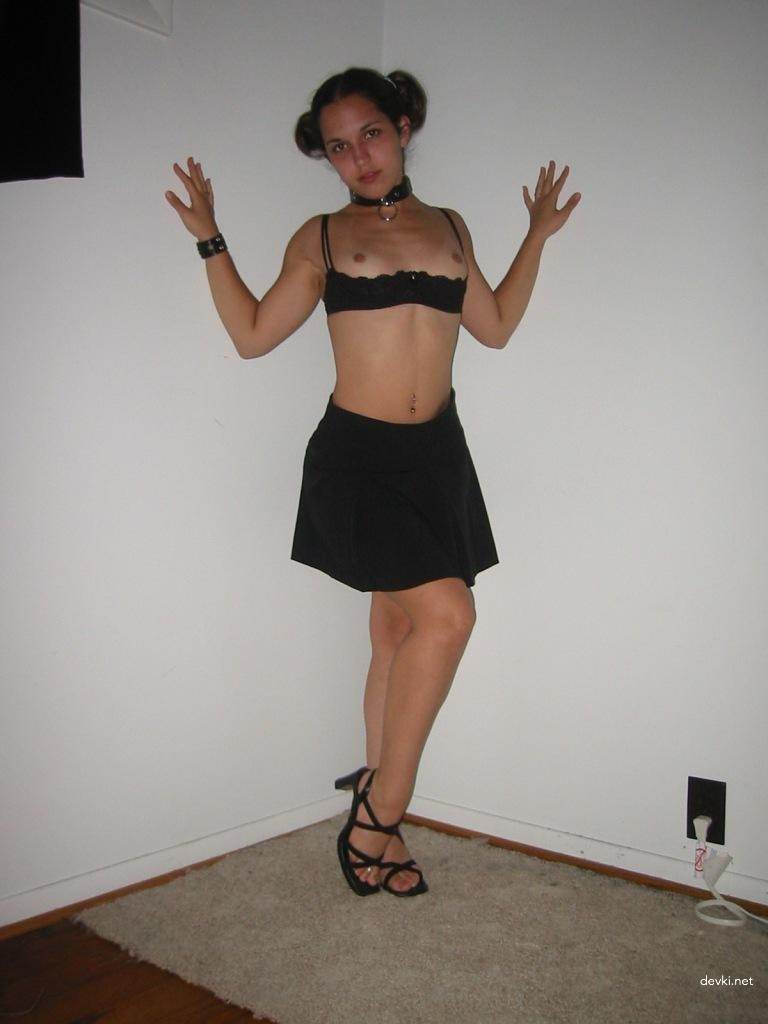 Hot Brunette Amateur Porn Archive: Explicit Sex Photos