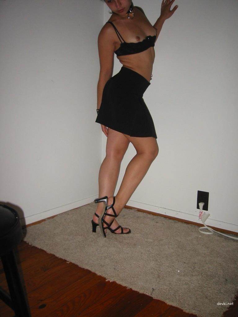 Hot Brunette Amateur Porn Archive: Explicit Sex Photos