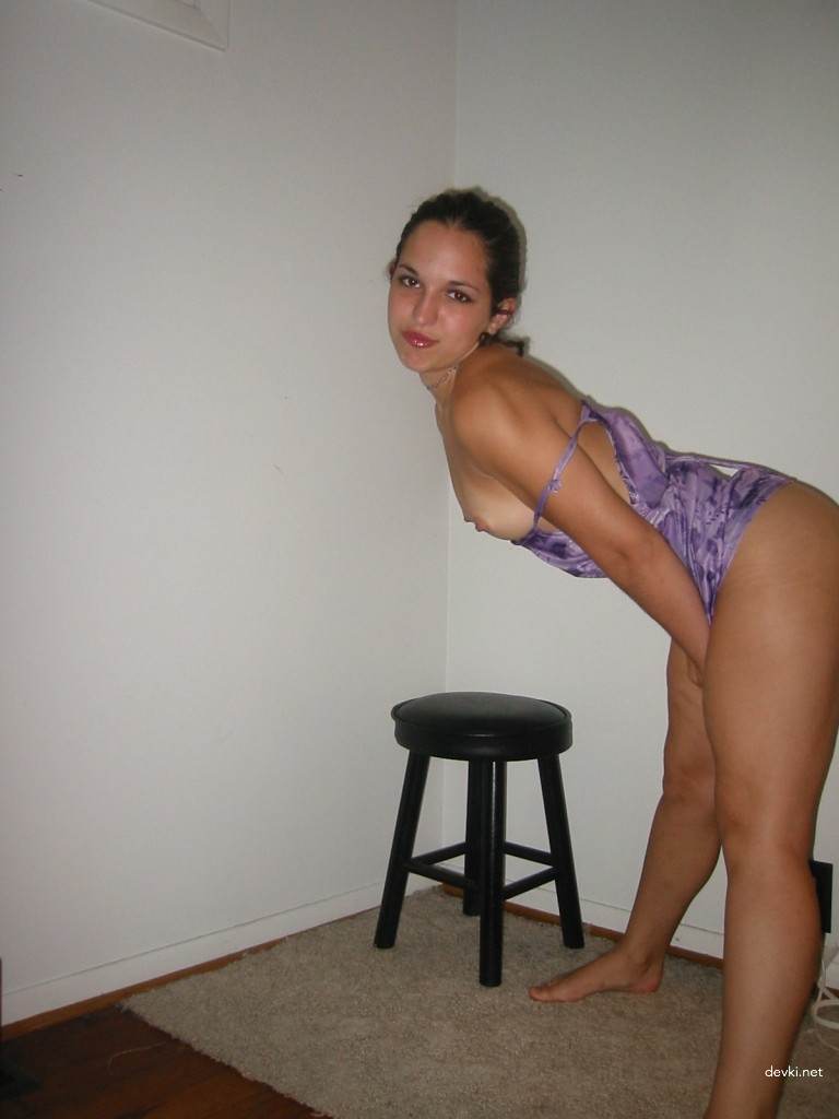 Explicit Amateur Brunette's Intimate Photo Archive - XXX Pics