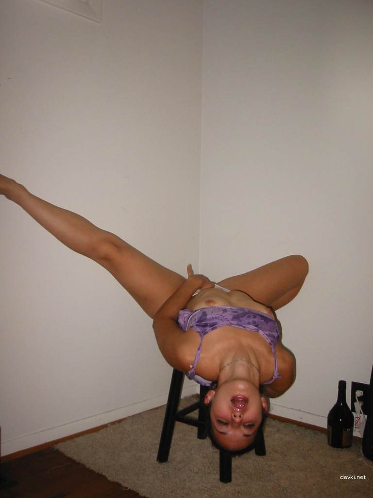 Explicit Amateur Brunette's Intimate Photo Archive - XXX Pics