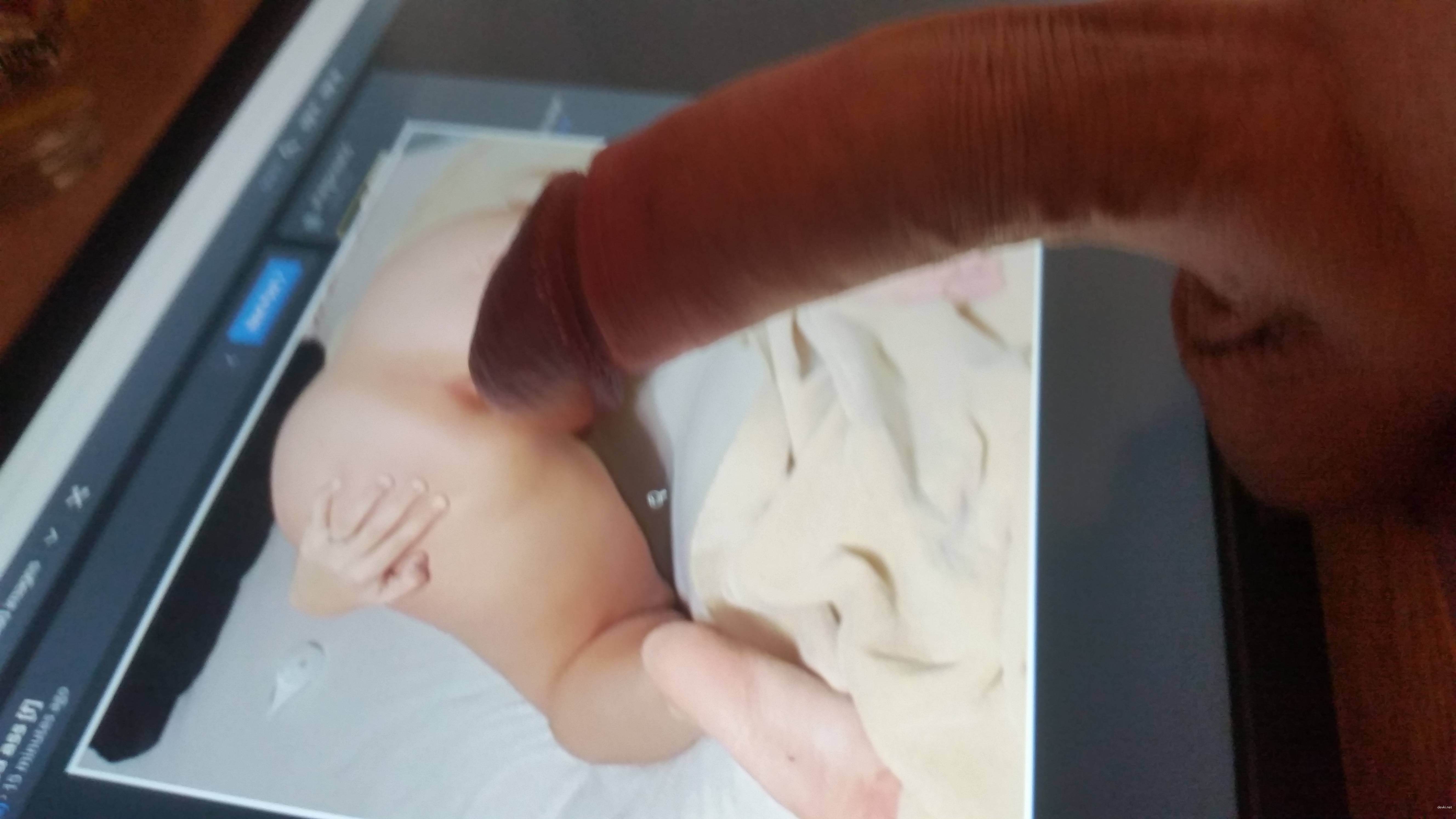 Hot Brunette with a Fine Ass in Amateur Porn Pic