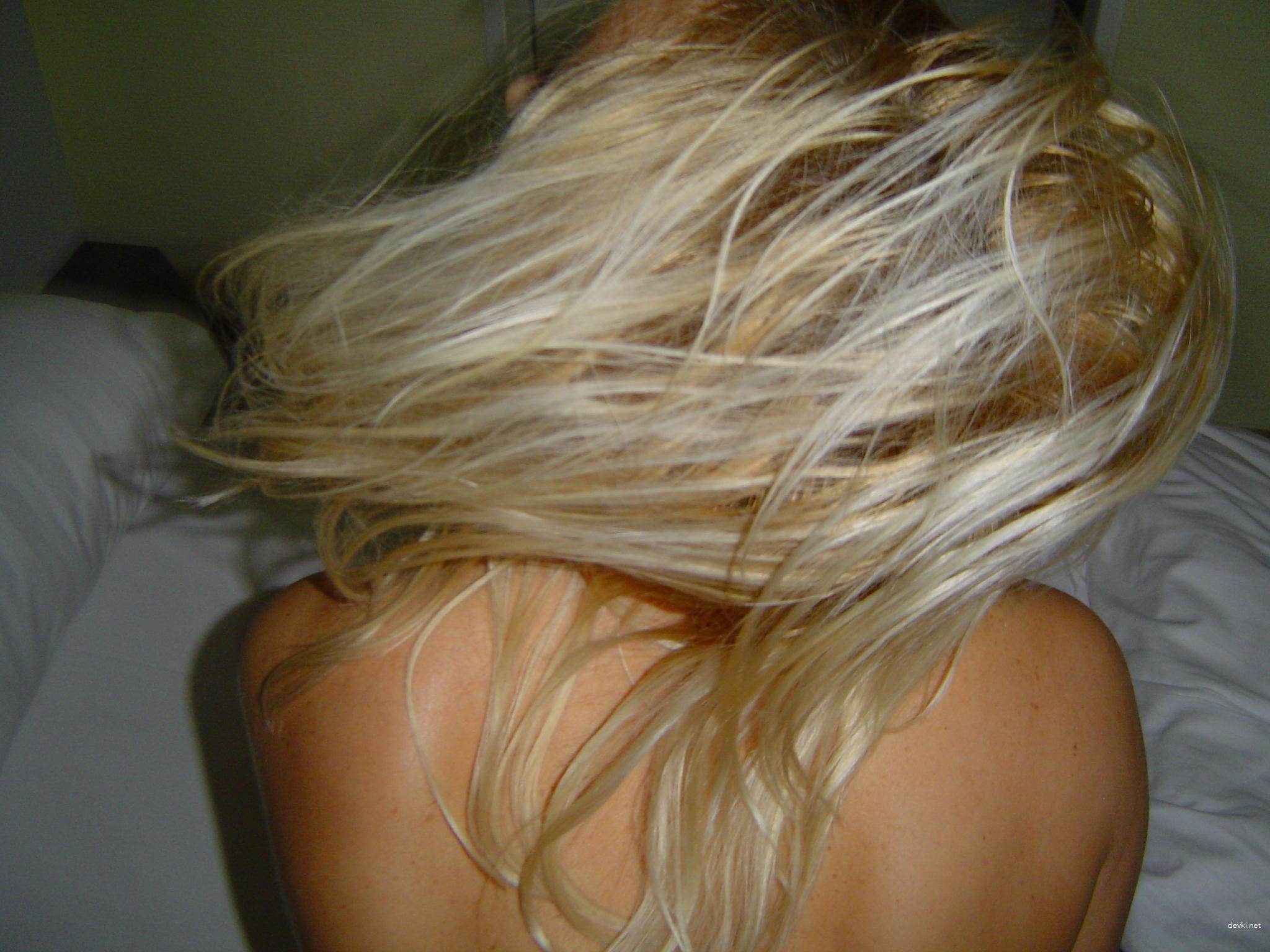 Big Booty Blonde Amateur Sex - Explicit Homemade Porn Pics