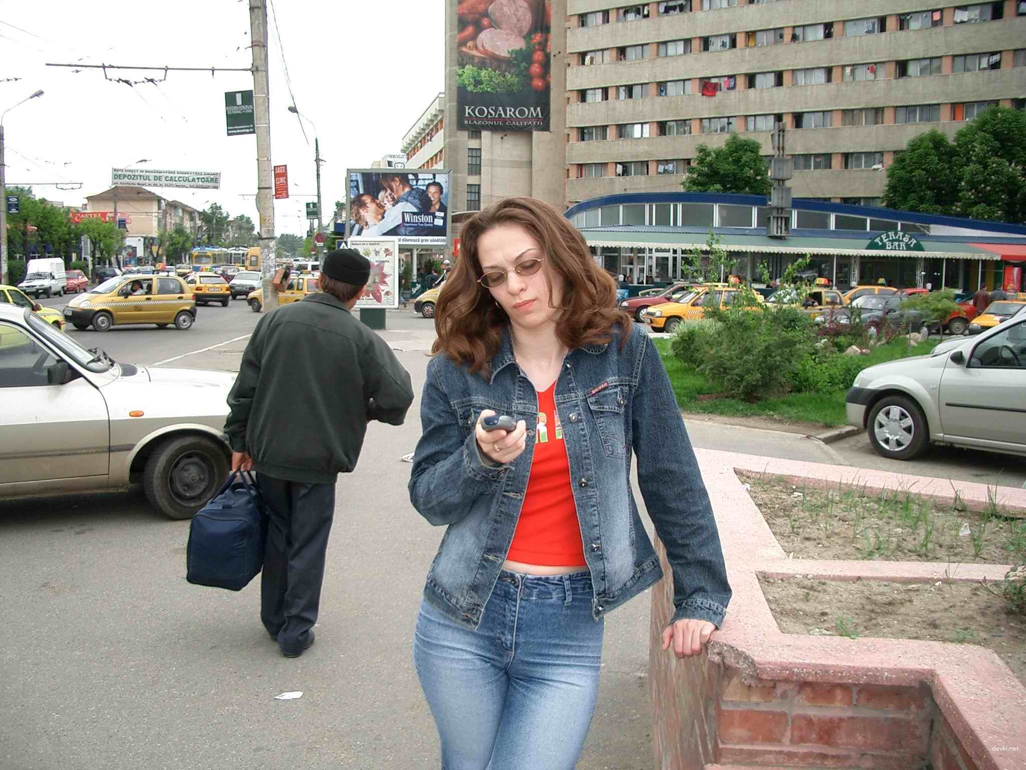 Amateur Girl in Glasses Exposes Intimate Photos - XXX Explicit Content