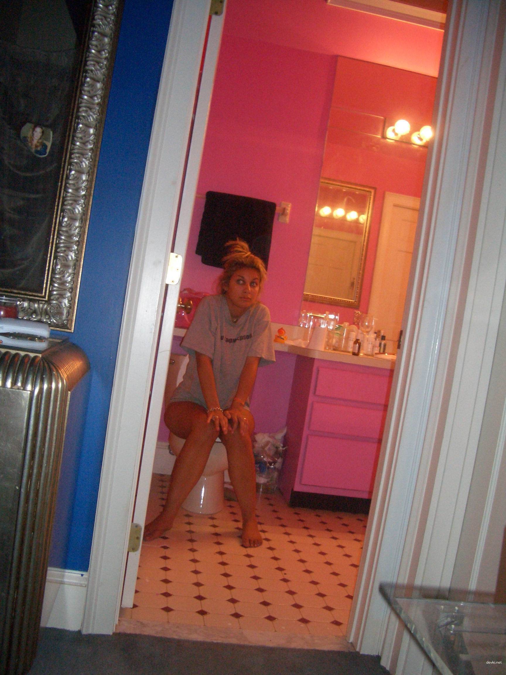 Big-Titted Beauty Engages in Hardcore Sex -  Amateur Porn Photo