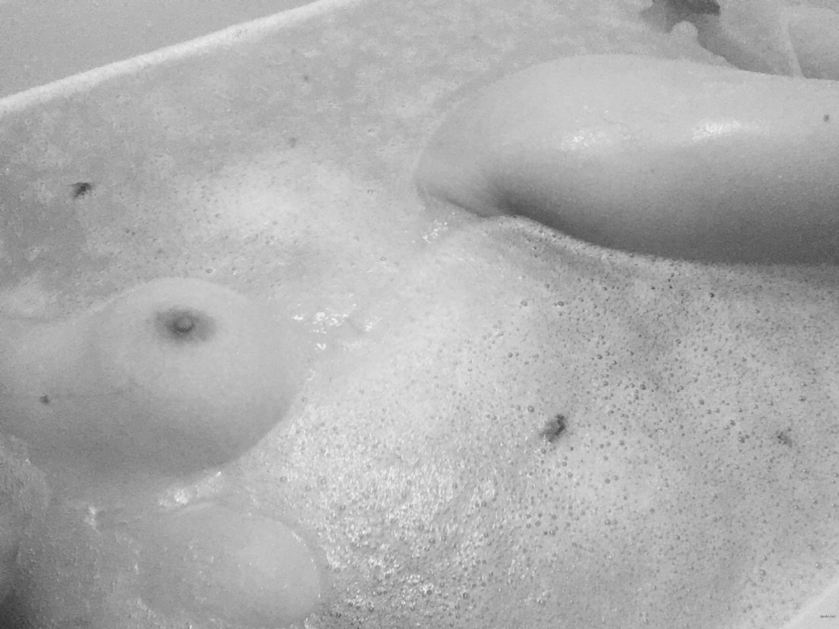 Hot Amateur Babe Masturbates in the Bathroom - Explicit Solo Play