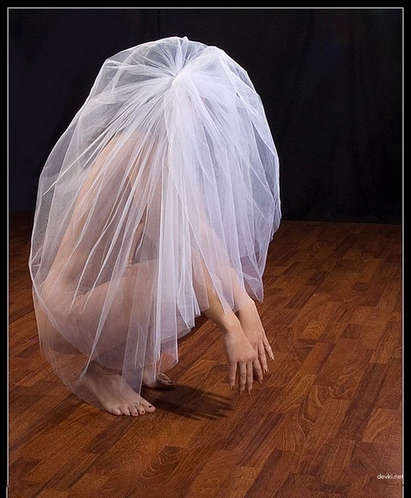 Explicit Bride Erotica: Sensual Amateur Wedding Photos