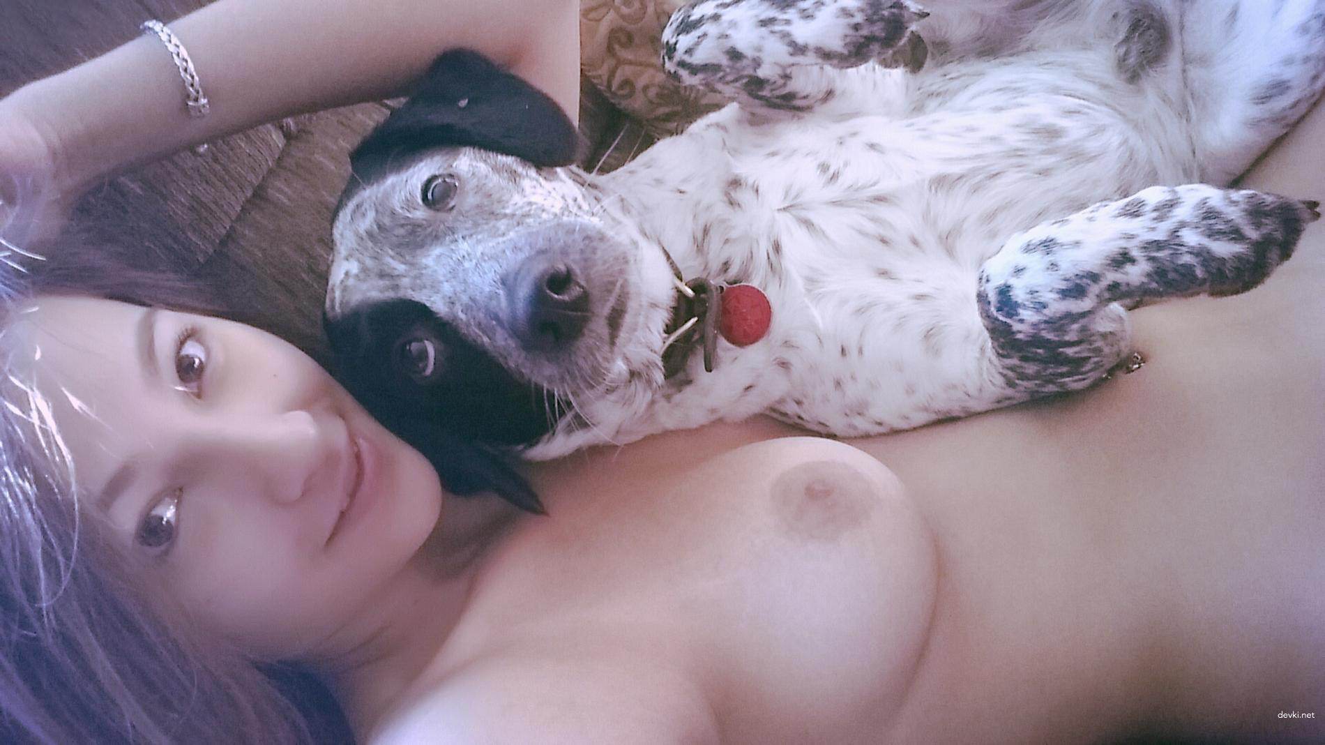 Private Photo: Hot Girl Poses Nude with Her Dog - Explicit Amateur Picture