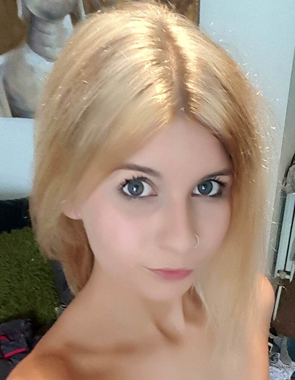 Hot Blonde Amateur Porn: Intense Sex with Gorgeous Blonde