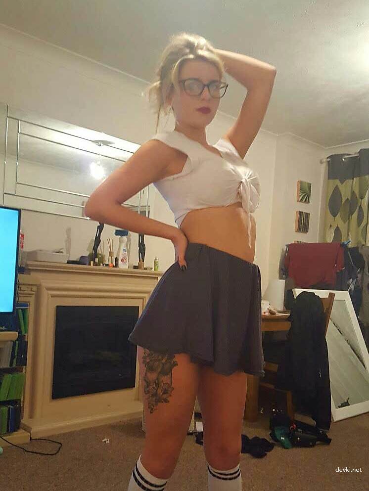 Hot Blonde Amateur Porn: Intense Sex with Gorgeous Blonde