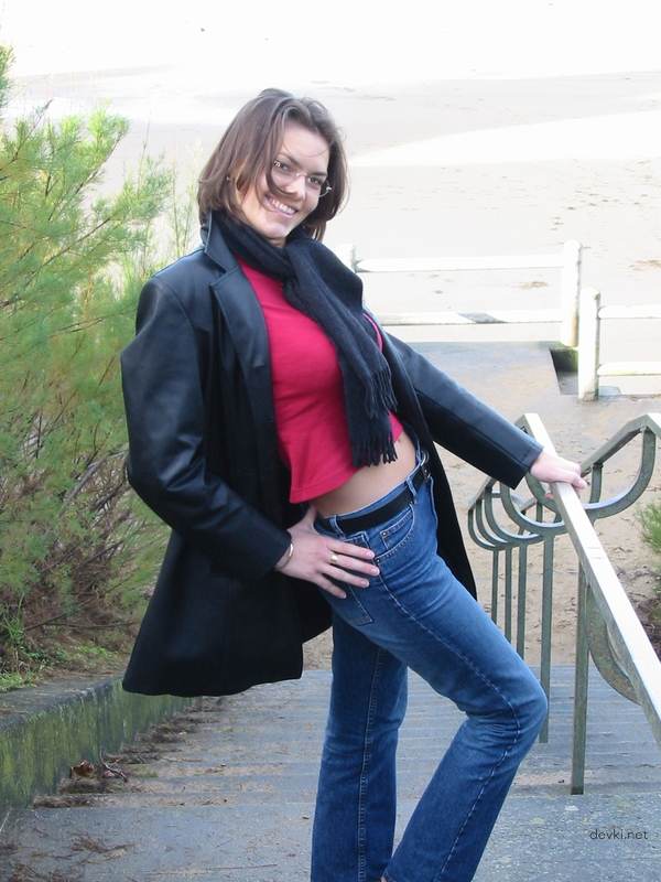 Seductive Woman with Perky Breasts on Vacation: Explicit Amateur Photo