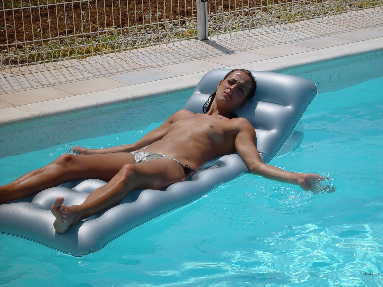 Explicit Amateur Porn Photos from Resort: Intimate Vacation Nudes