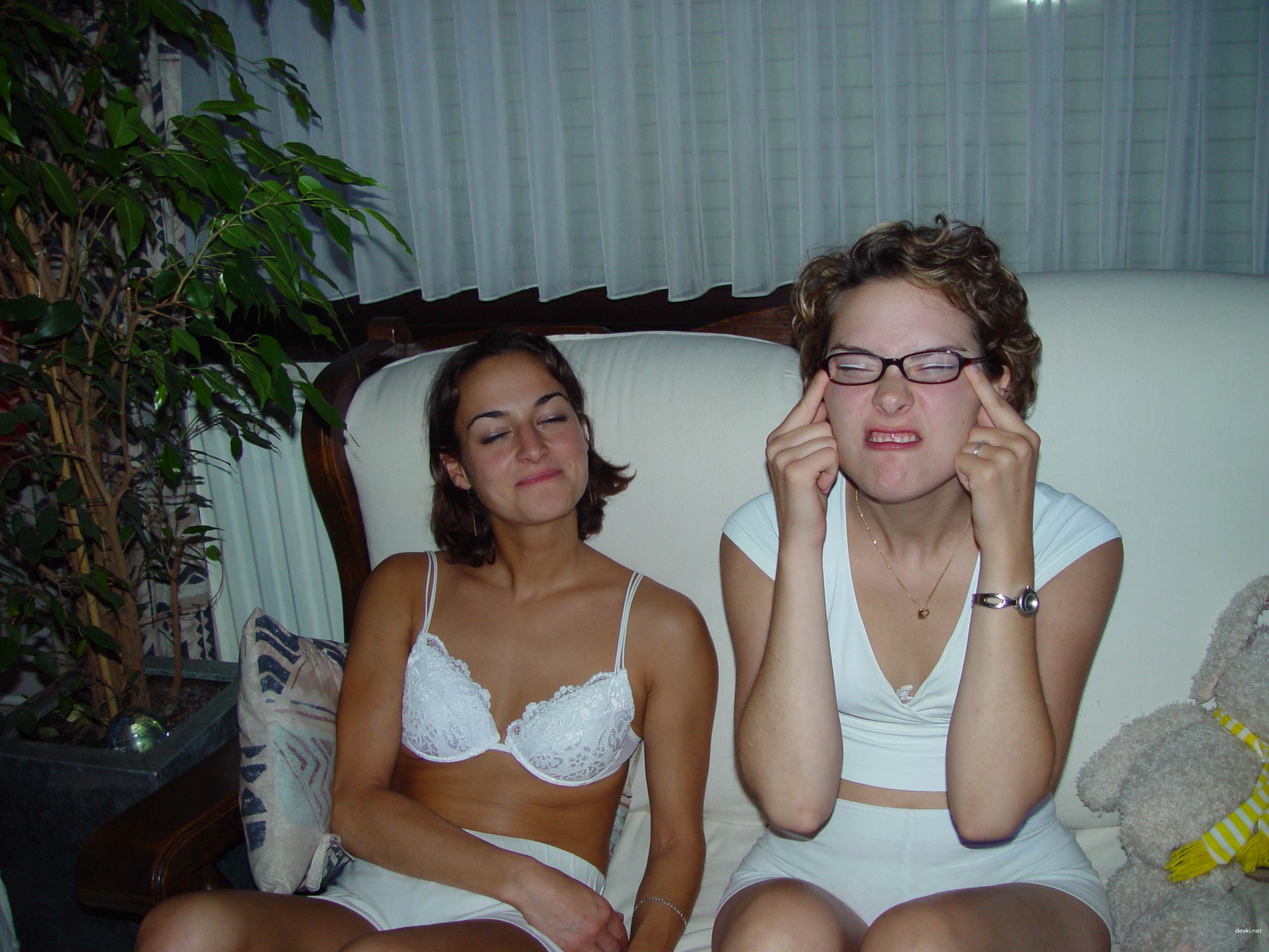 Explicit Amateur Porn Photos from Resort: Intimate Vacation Nudes