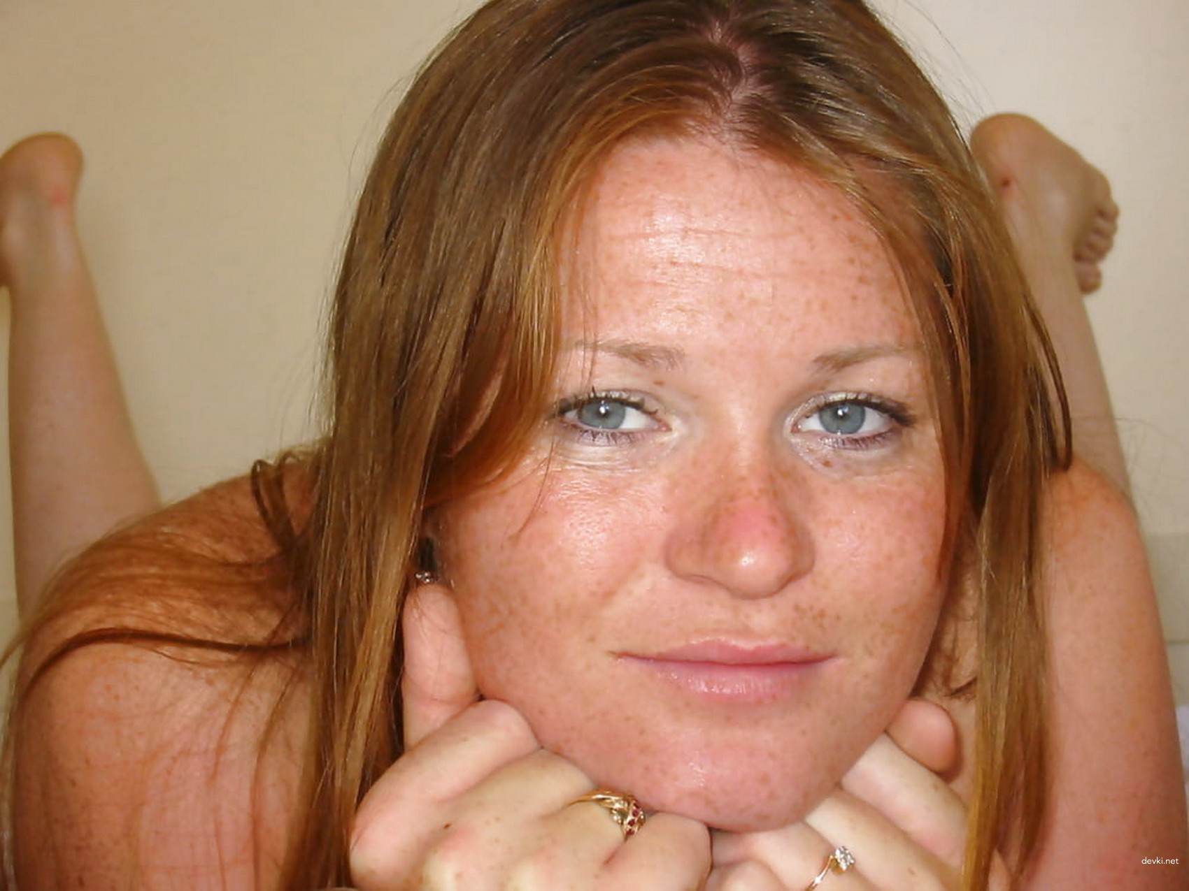 Redhead Amateur Woman's Explicit Intimate Photo Shoot