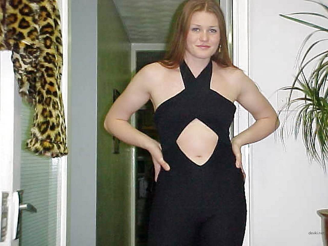 Redhead Amateur Woman's Explicit Intimate Photo Shoot