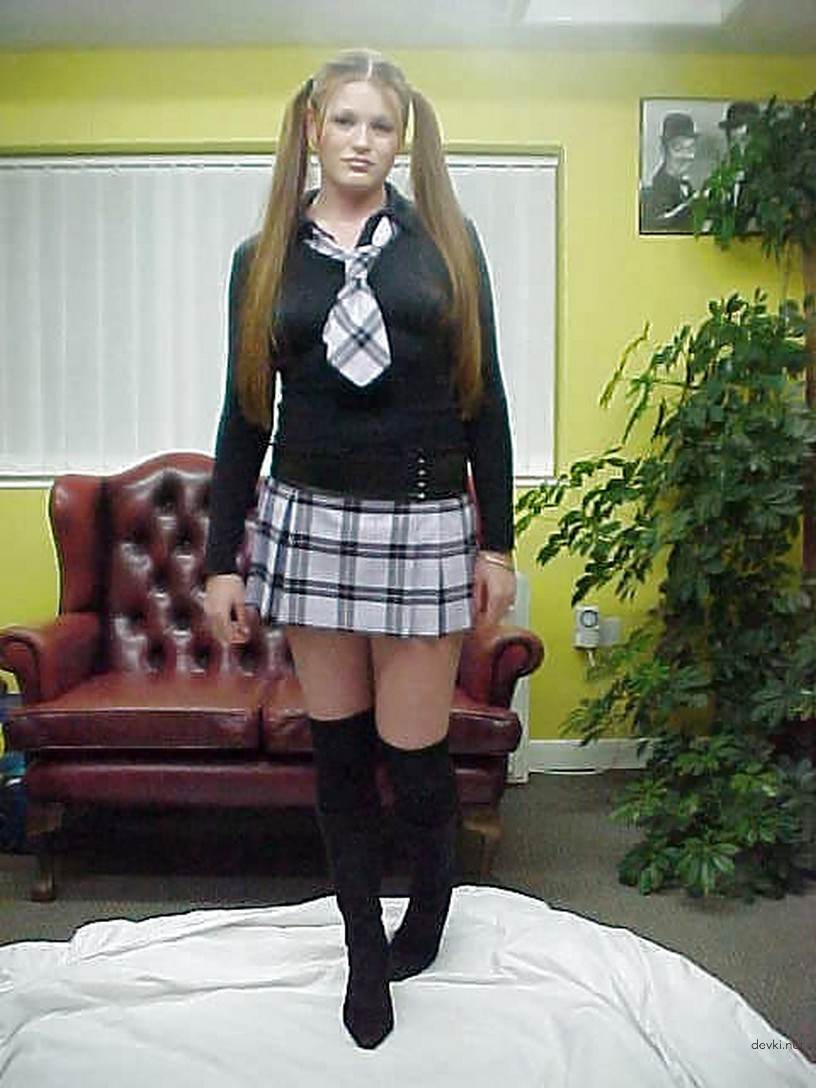 Redhead Amateur Woman's Explicit Intimate Photo Shoot