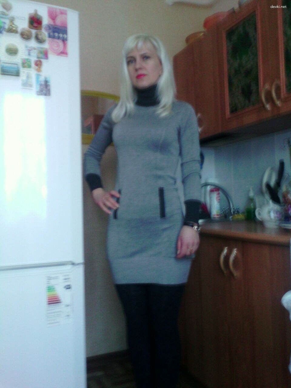 Hotwife Self-Pleasure: Amateur Wife Masturbates Solo