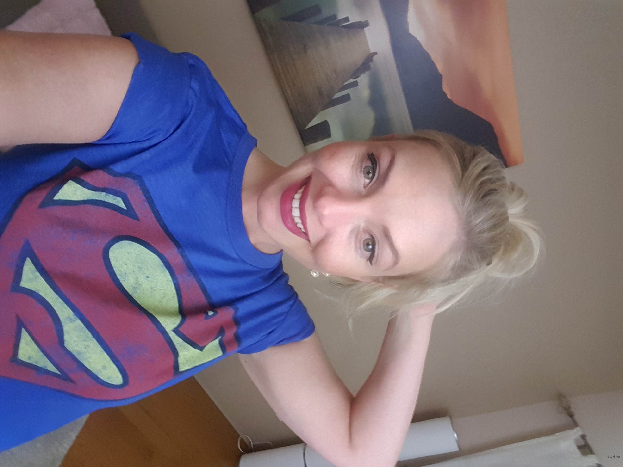 Seductive Blonde Amateur Porn Intimate Photos: Explicit XXX Content!