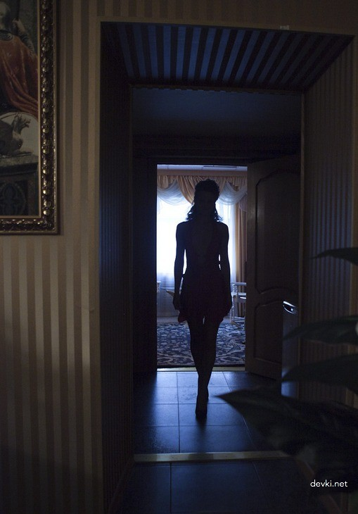 Russian Amateur Porn: Hardcore DP Action with Slut Getting Fucked in All Holes