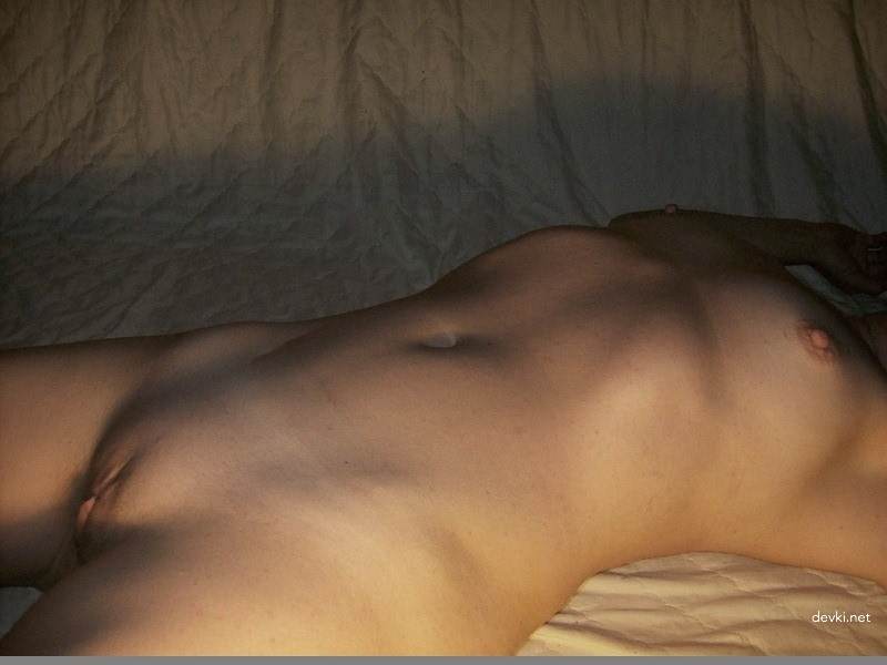 Drunk Naked Girl Amateur Porn Photo: Explicit XXX Content for Adults