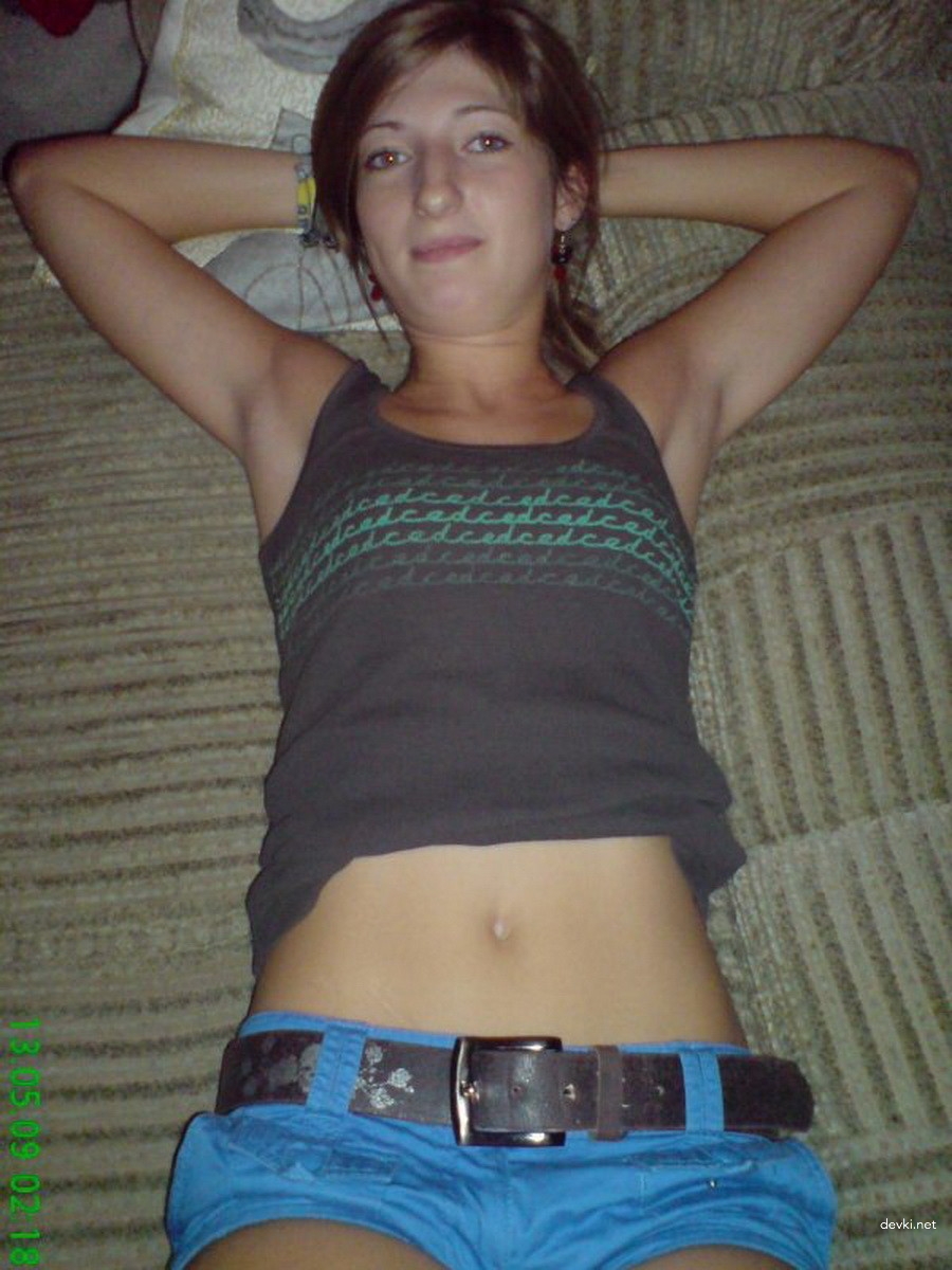 Hot Young Babe in Stockings Amateur Porn Photos