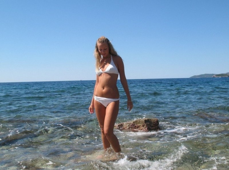 Private Erotic Photos with Beloved on the Beach - Explicit Amateur Nudity