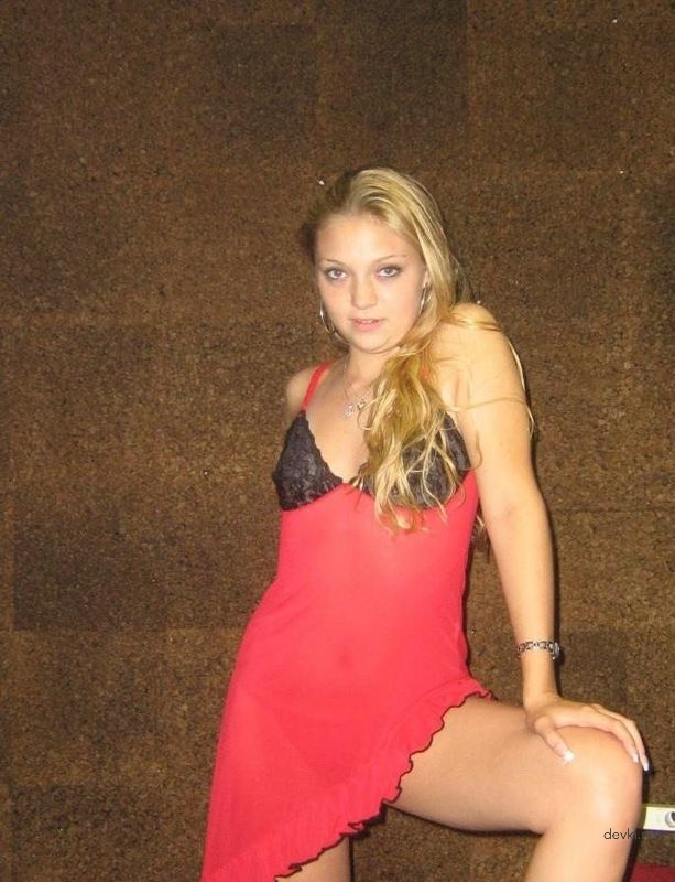 Hot Homemade Sex with Cute Chick - Explicit Amateur Porn Pics