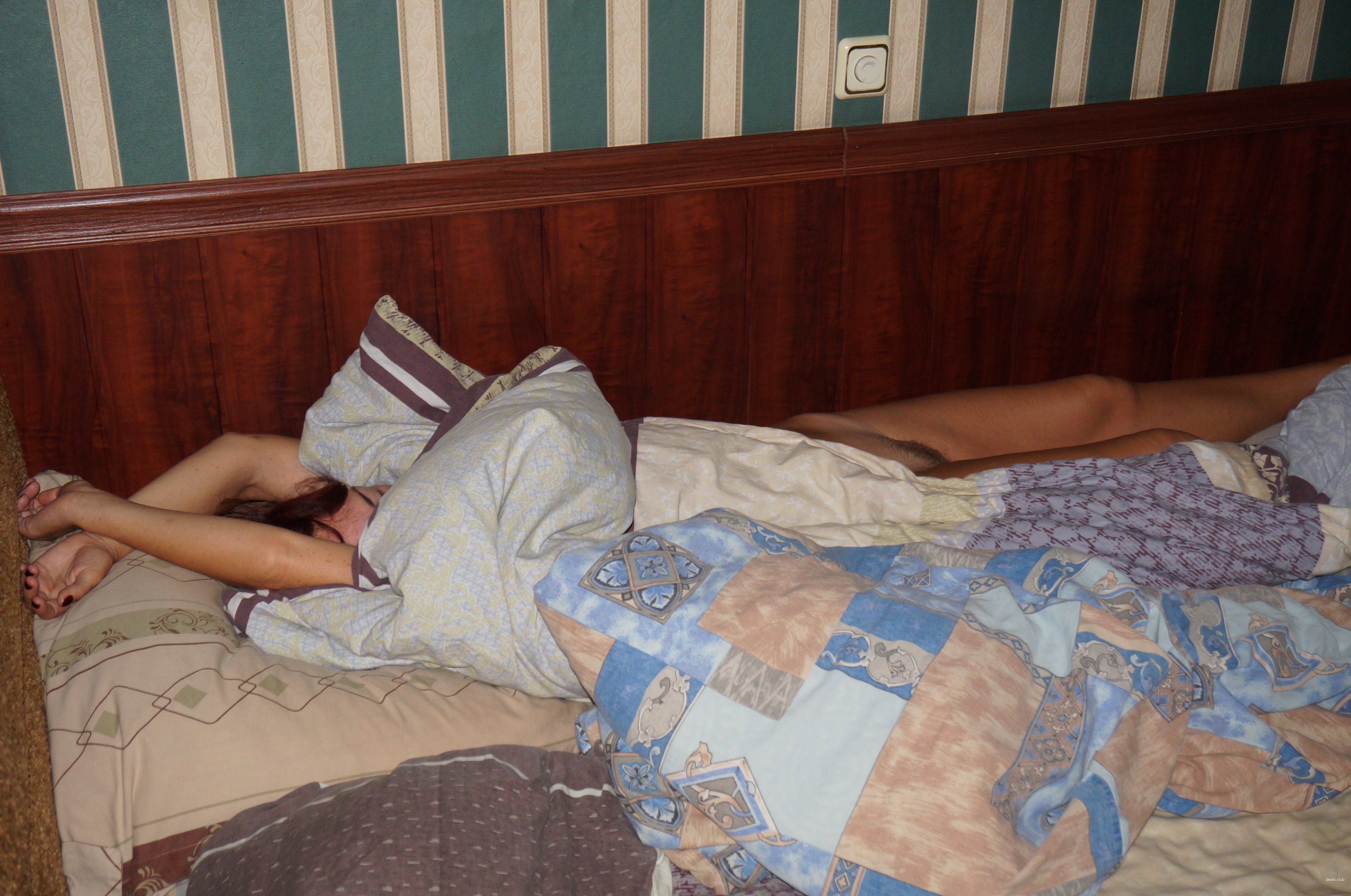 Morning with Naked Mistress: Amateur XXX Photo Shoot