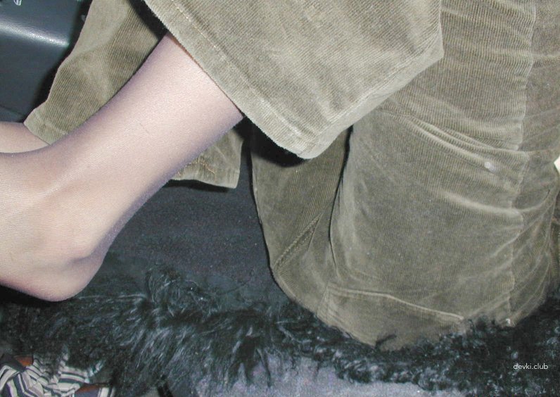 Anal Masturbation in Car: Explicit Amateur Porn Photo Shoot