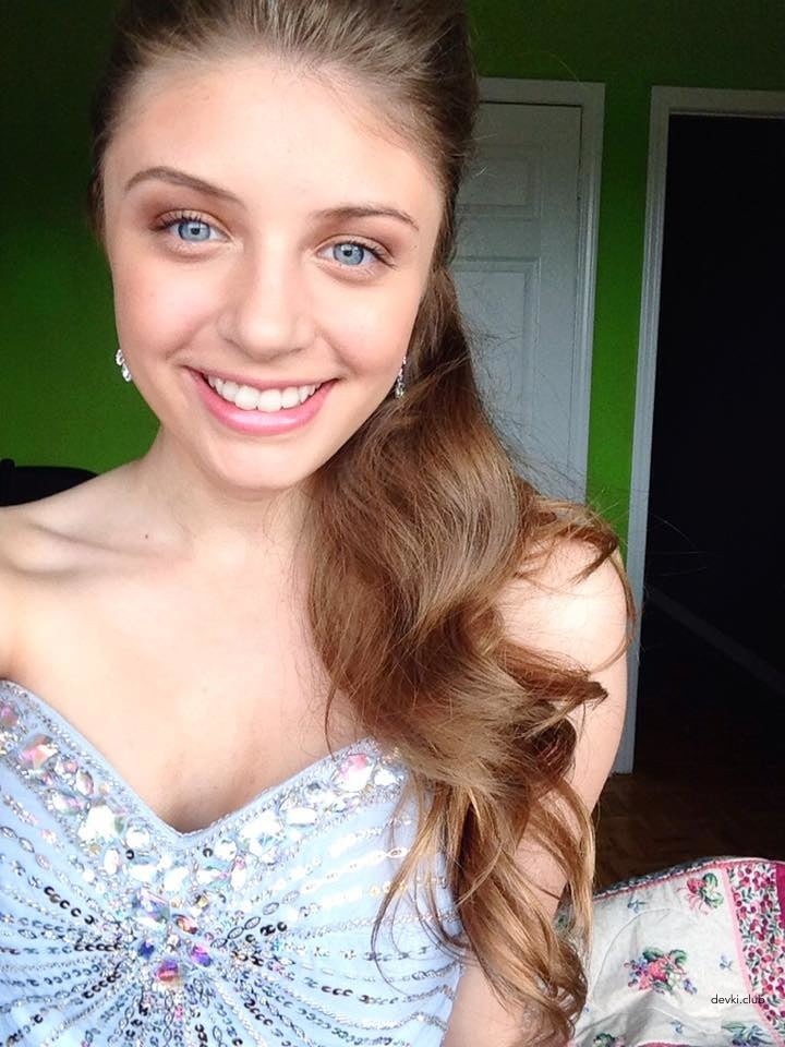 Explicit Amateur Nude Young Girl Photo