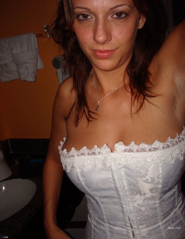 Seductive Amateur Girl Poses Sexually in Beautiful Lingerie - Explicit Amateur Porn Photo