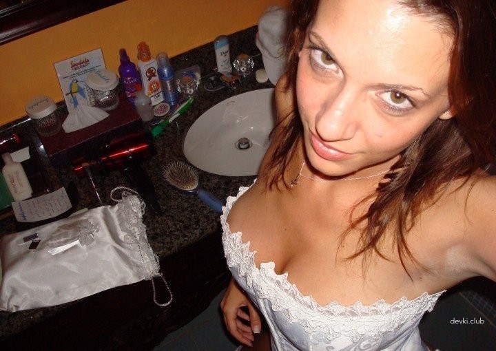 Seductive Amateur Girl Poses Sexually in Beautiful Lingerie - Explicit Amateur Porn Photo