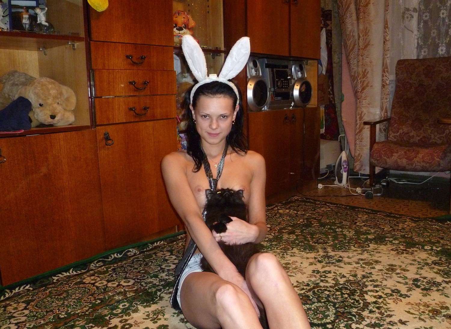 Young Girl with Elegant Breasts: Explicit Amateur Photo