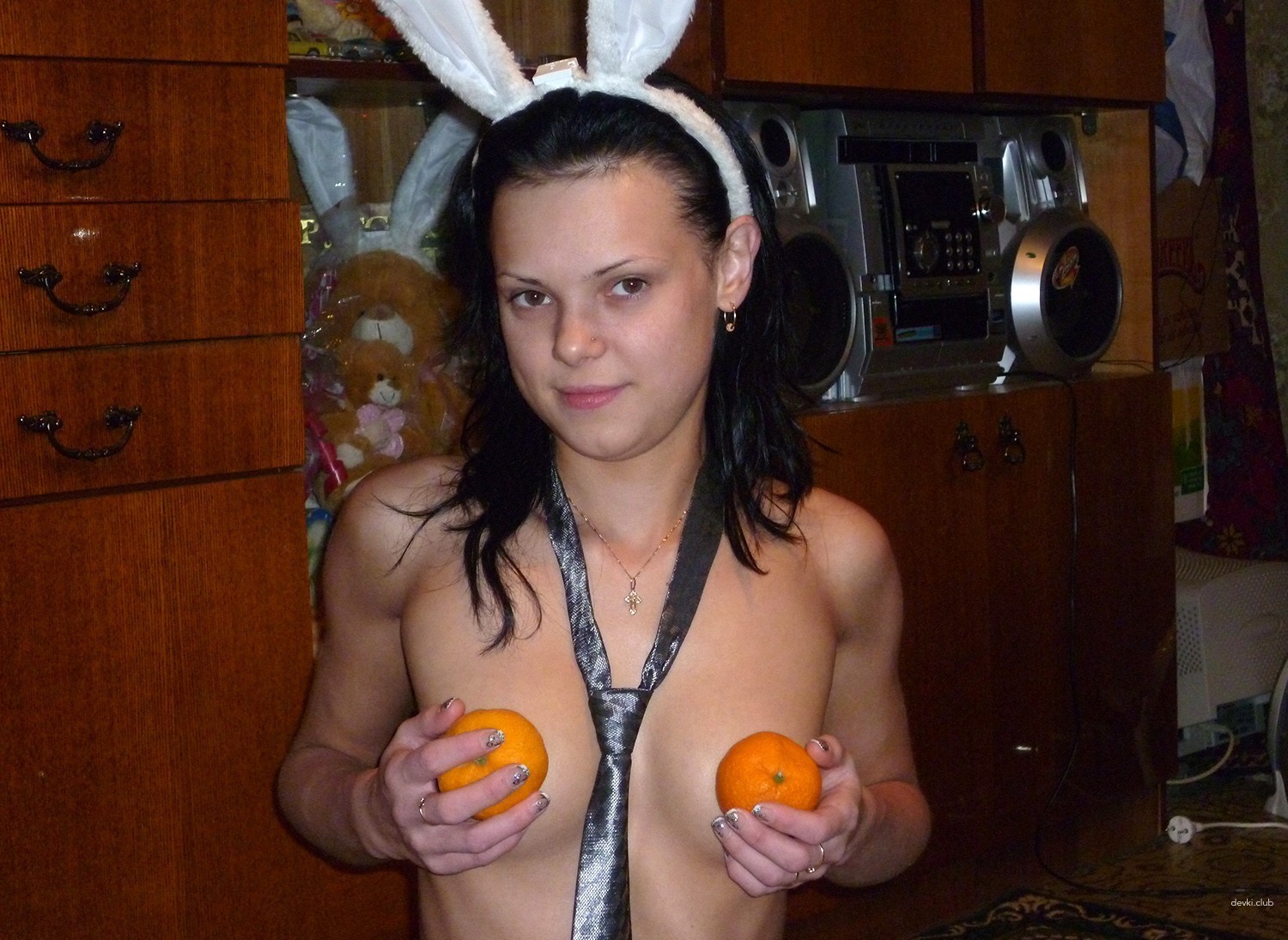 Young Girl with Elegant Breasts: Explicit Amateur Photo
