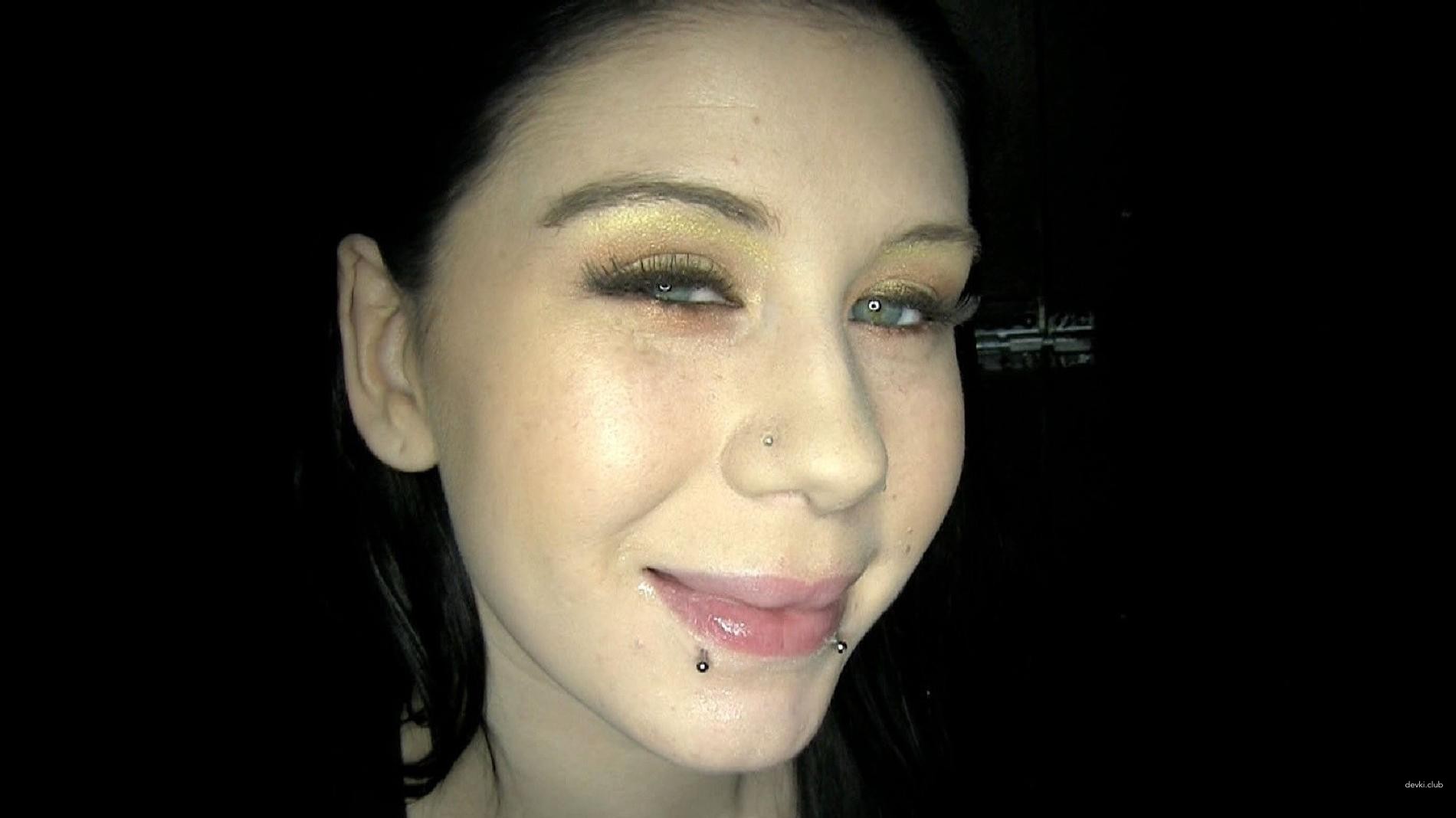 Girl Swallows Cum: Amateur Porn Photo of Explicit Blowjob Action