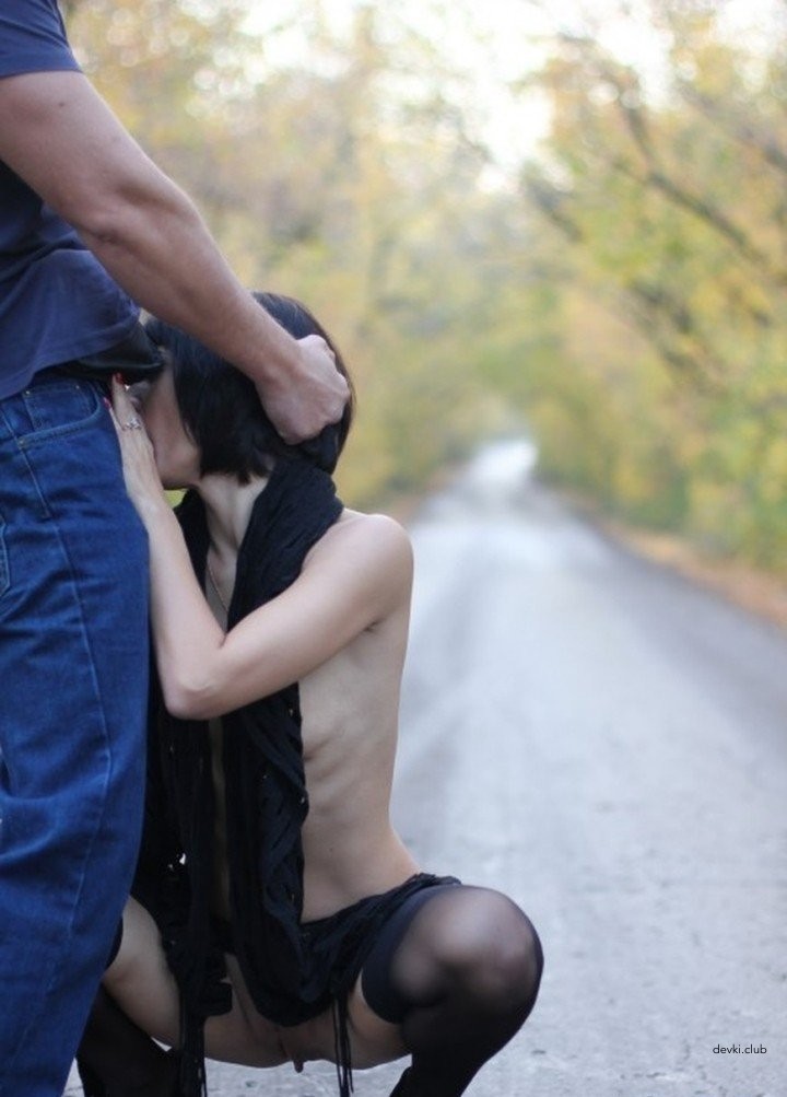 Russian Swinger Loves Exhibitionism: Explicit Amateur Porn Photos