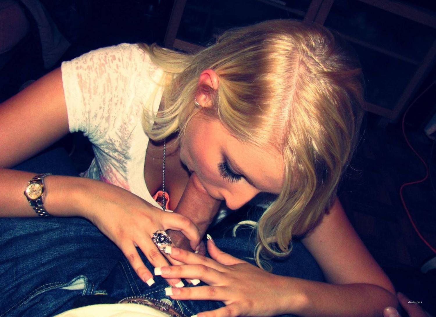 Beautiful Blonde Gives Blowjob - Amateur Porn Photo