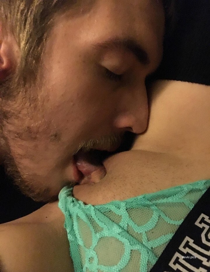 Hot Amateur Couple's Explicit Home Fuck Session