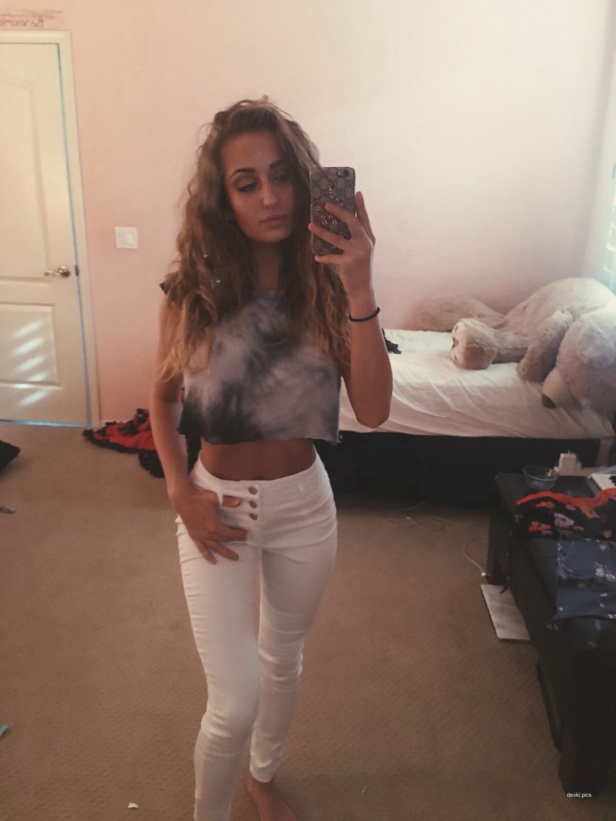 Hot Nude Amateur Girl Exposed: Young, Cute, and Naked