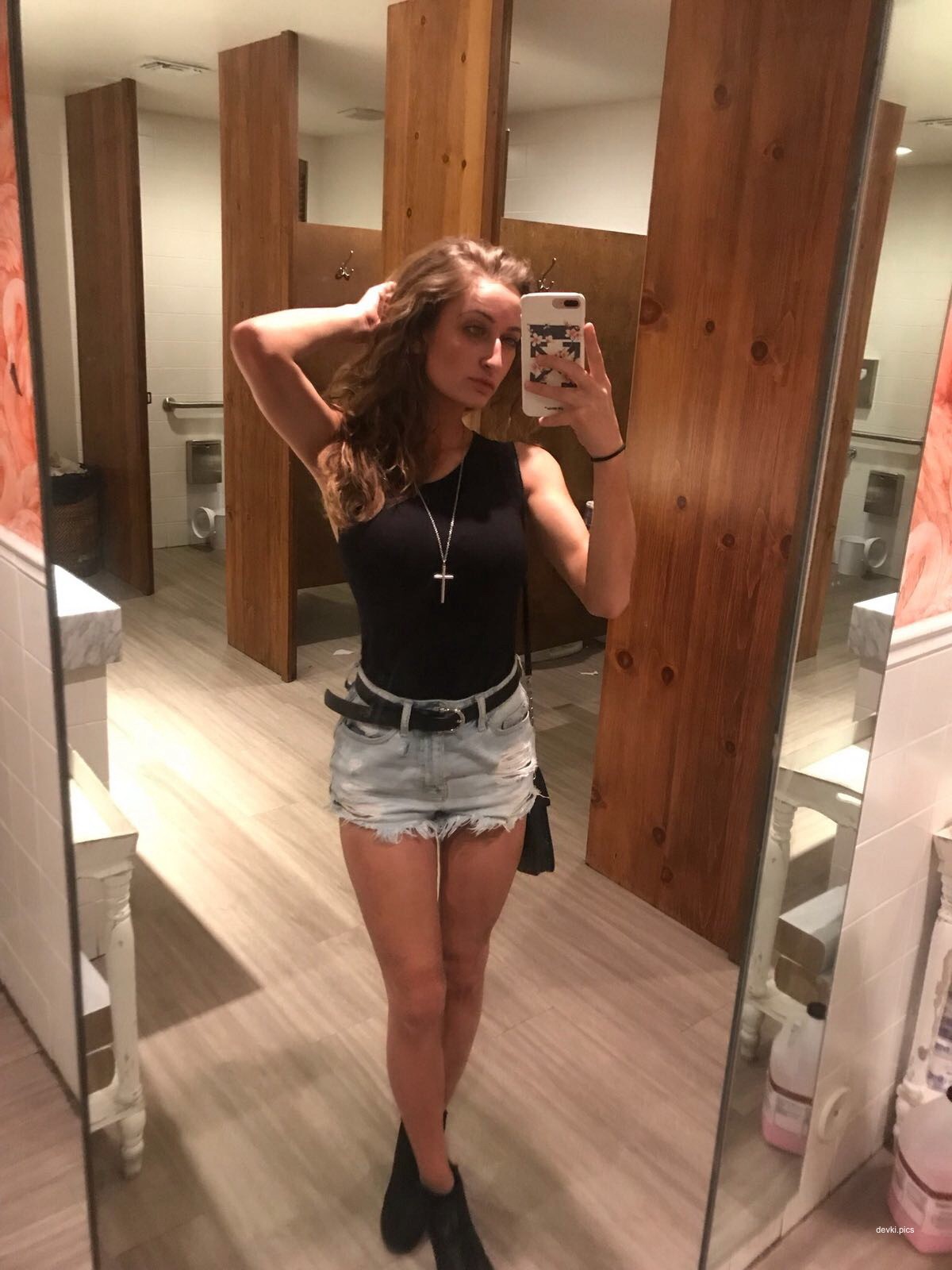 Hot Nude Amateur Girl Exposed: Young, Cute, and Naked