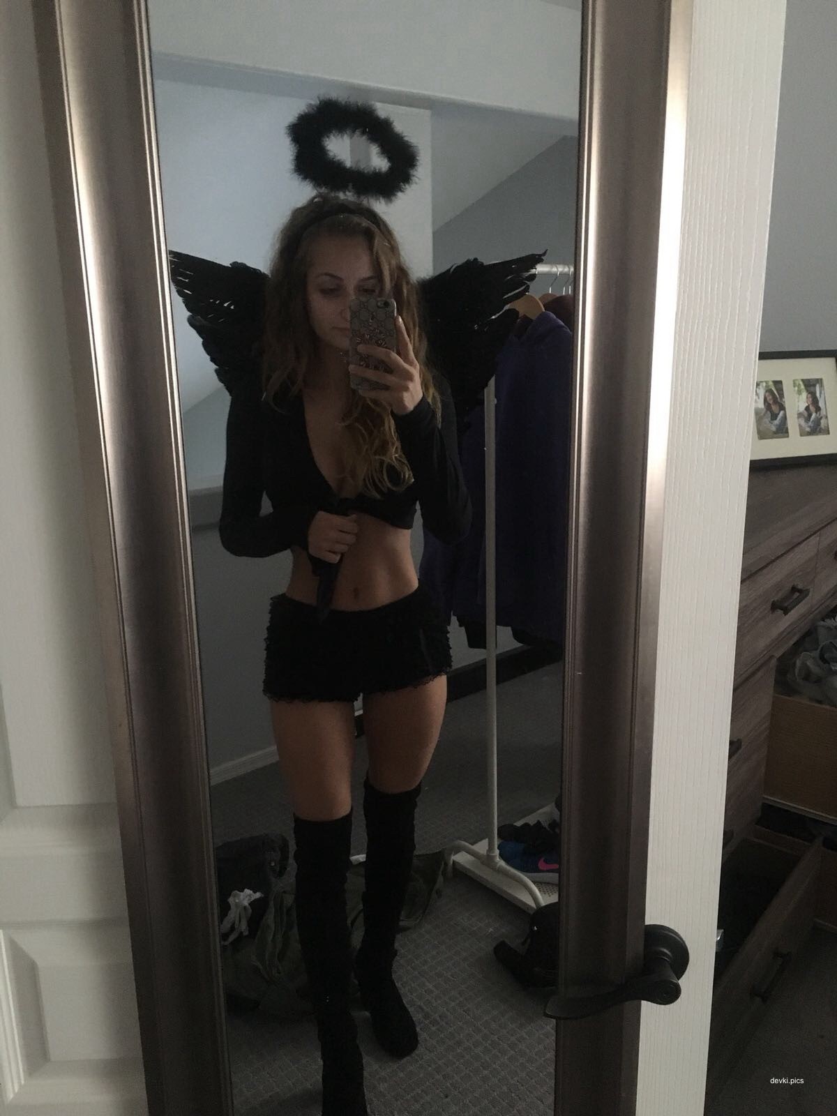 Hot Nude Amateur Girl Exposed: Young, Cute, and Naked