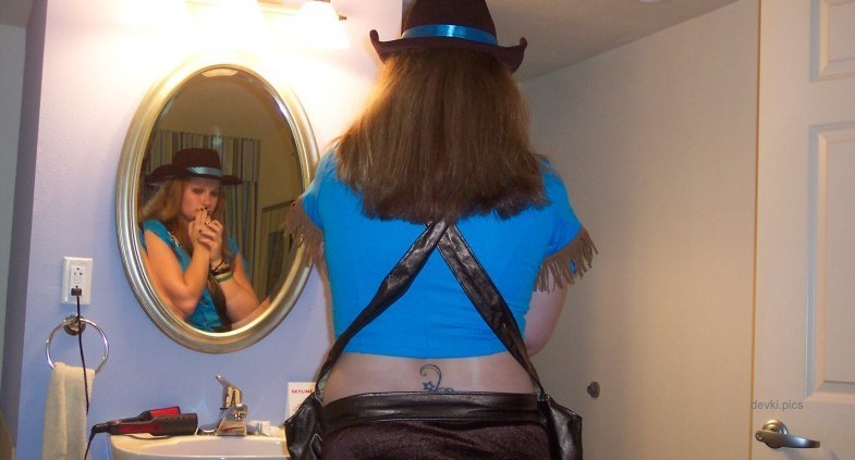 Amateur Redhead with Big Ass Porn Photo - Explicit XXX Content