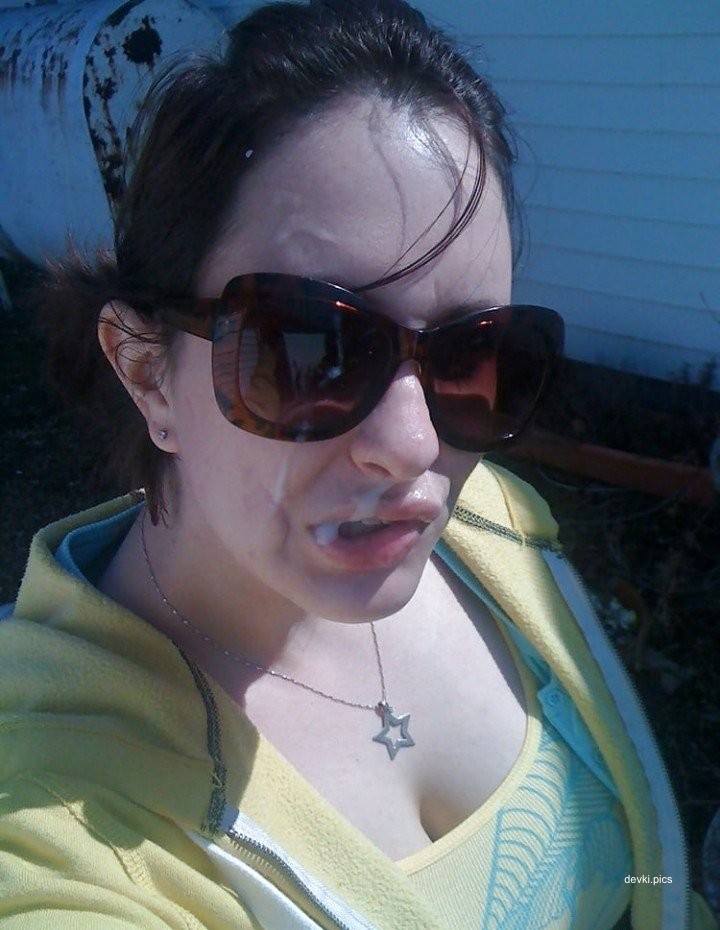 Facial Cumshot Amateur Porn: Cum Covered Face in Explicit Photo