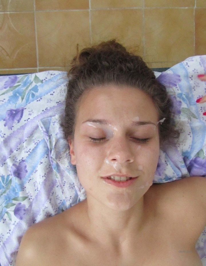Facial Cumshot Amateur Porn: Cum Covered Face in Explicit Photo