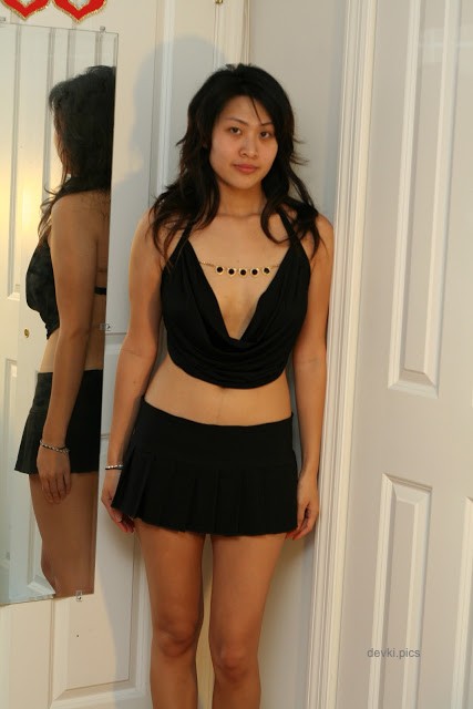 Hot Married Asian Babe Posing with Hairy Pussy - Amateur Explicit Photo